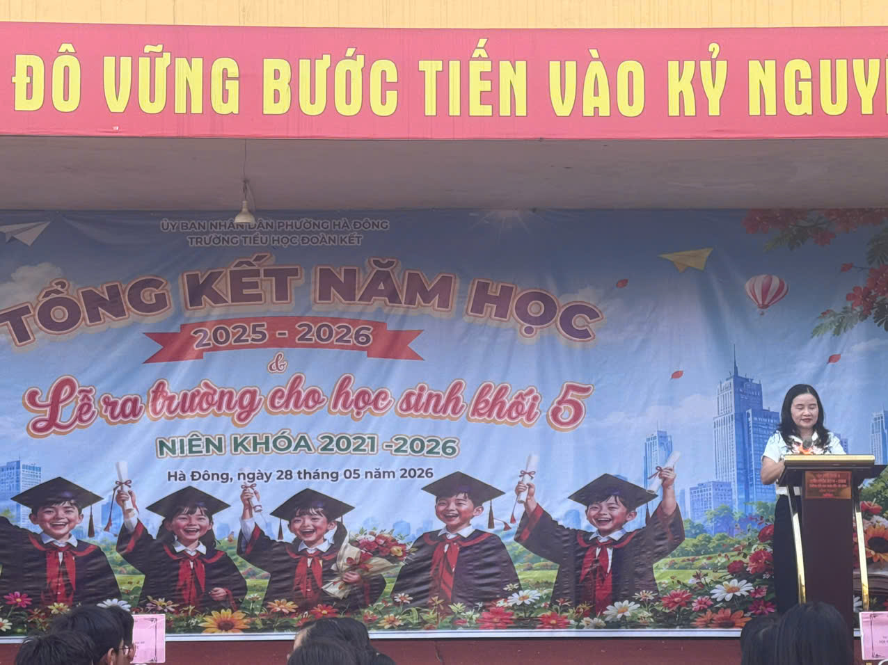Le Ra Truong Cho Hs Lop5 28