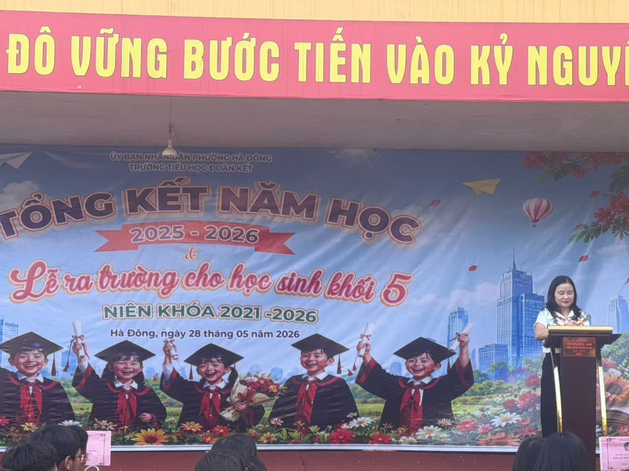 Le Ra Truong Cho Hs Lop5 30